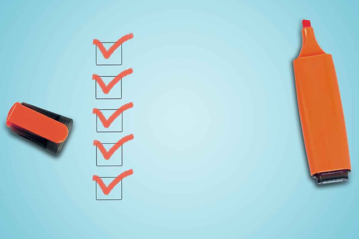Event marketing HelpBEE ein Stift und eine Checkliste
