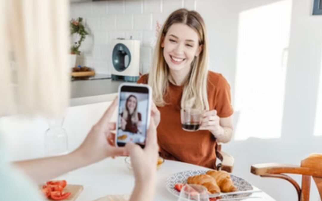 Social Media ohne Stress: Wie kleine Unternehmen online sichtbar bleiben